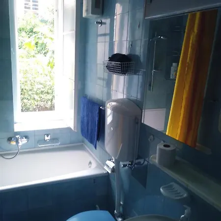 Lovre Apartment *